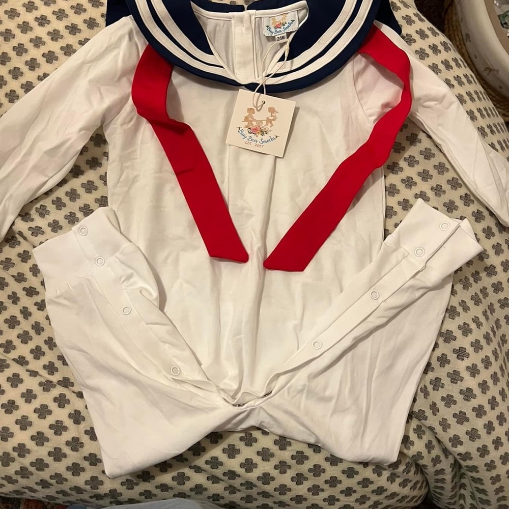 Busy Bee Smocks NWT
